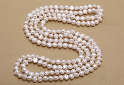 Perlový náhrdelník 